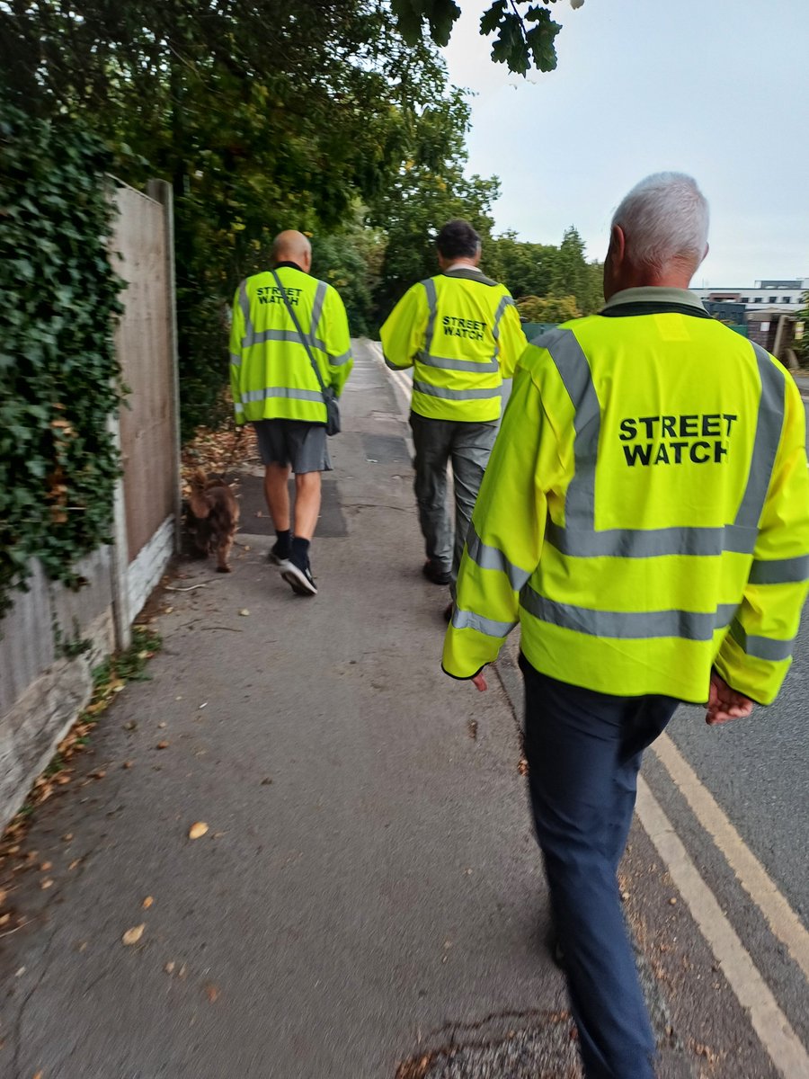Yesterday we were out on patrol with the Dorchester <a href="/StreetWatchWM/">StreetWatch West Midlands</a> team We covered the area around Dorchester, Streetsbrook and Stonor Park Roads Thanks to the guys and Reg the spaniel for their time