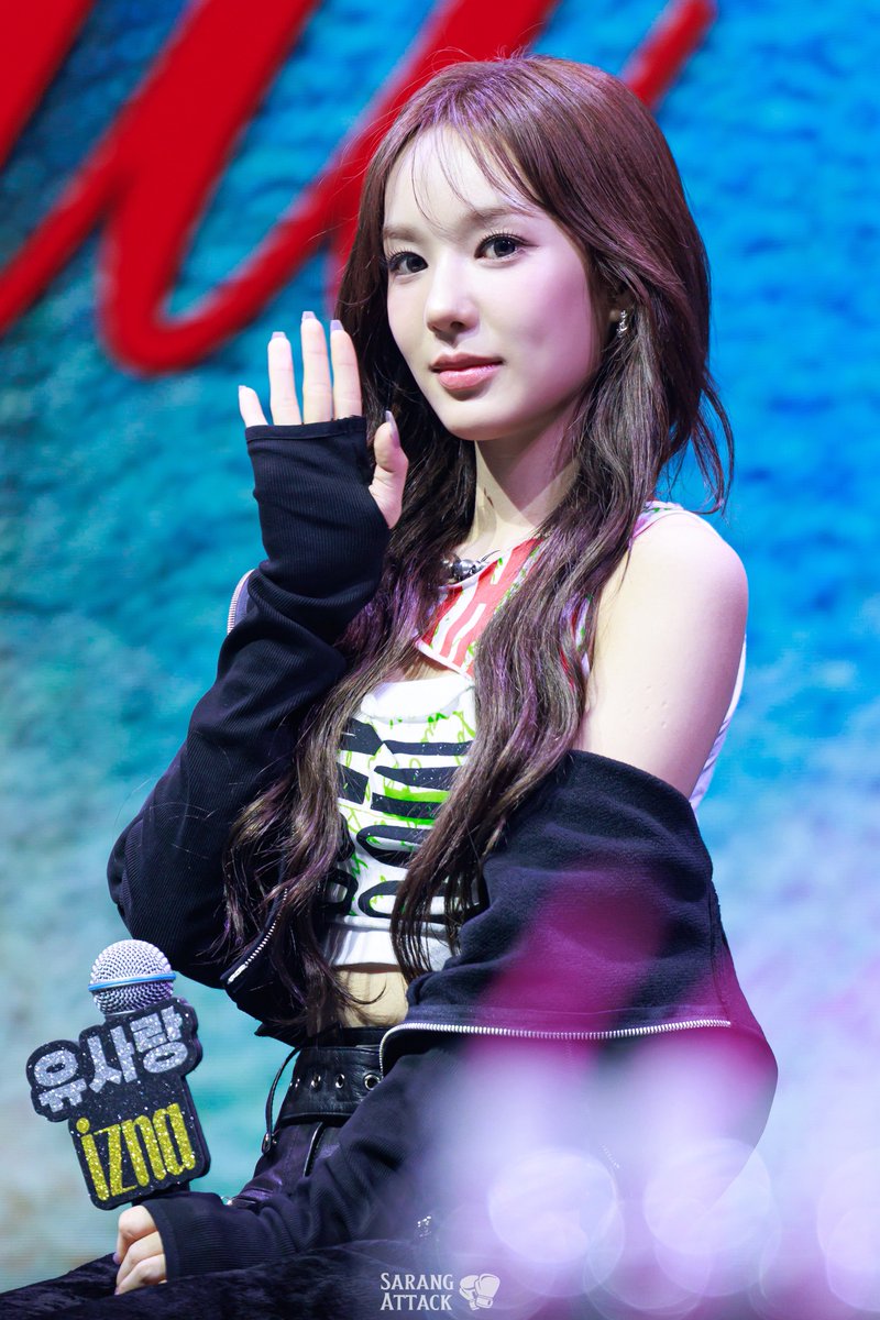 sarangattack's tweet image. 250930

#izna #이즈나 #RYUSARANG #유사랑