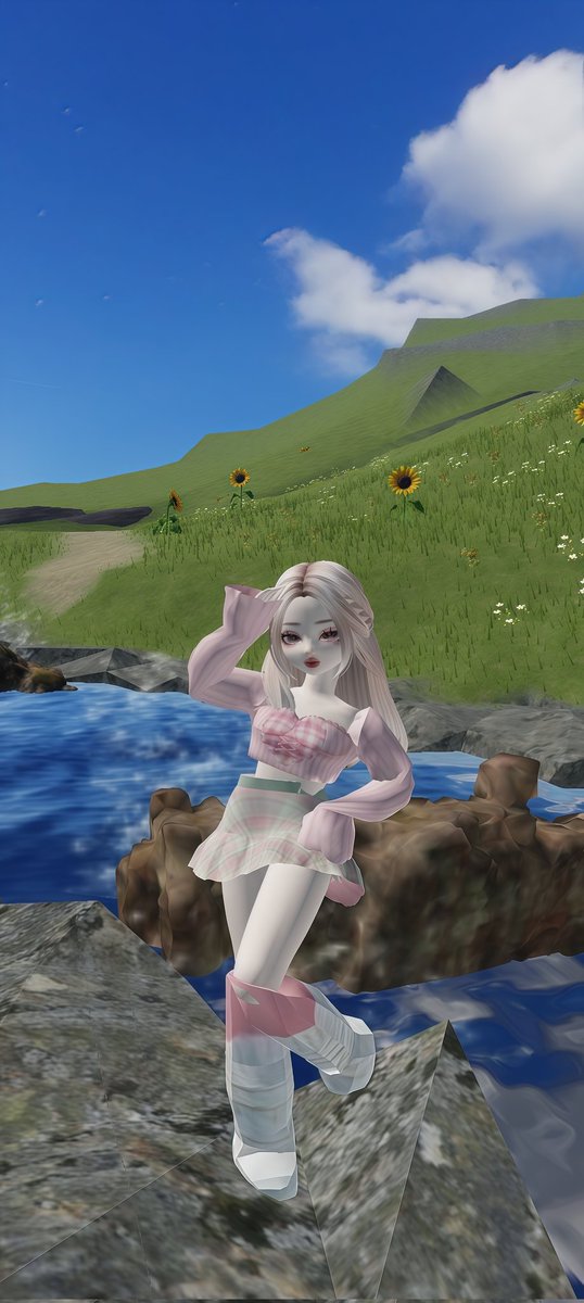 wfullsun's tweet image. yeay berhasil summit di Saxer Lücke. 😖🤍 sayangnya lupa foto sama sapi pake ava ini. 💔