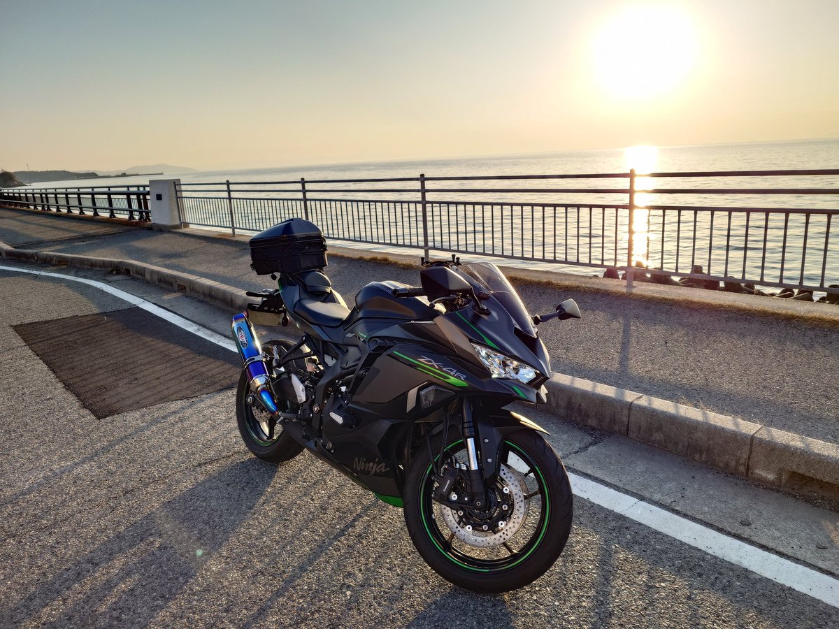 もり。様 ZX-25R('20～'22)('23～)・ZX-4R（'23～）ラジエターコアガード