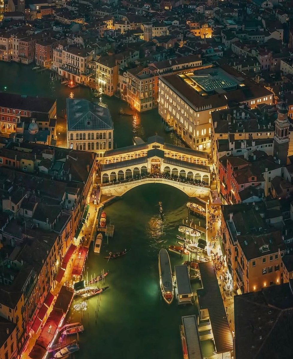 PrettyCitiesX's tweet photo. Venice, Italy 🇮🇹 https://t.co/MTrr9LaGUW