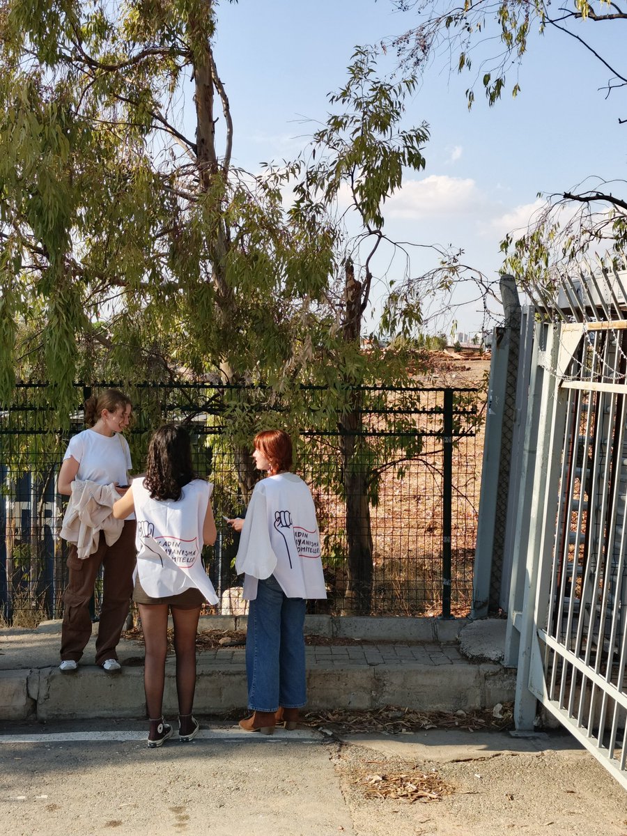 Ayşenur ve İkbal'in canice katledilmesinin birinci yılında yapacağımız eylemin çağrısını sıra arkadaşlarımıza ulaştırdık. 

📣3 EKİM CUMA
🕛12.00
📍TINAZTEPE MERKEZ YEMEKHANE ÖNÜ

<a href="/tkgdeu/">TKG Dokuz Eylül Üniversitesi</a> 
<a href="/IzmirKdk/">İzmir Kadın Dayanışma Komiteleri</a> 
<a href="/izmirtkg/">TKG İzmir</a>