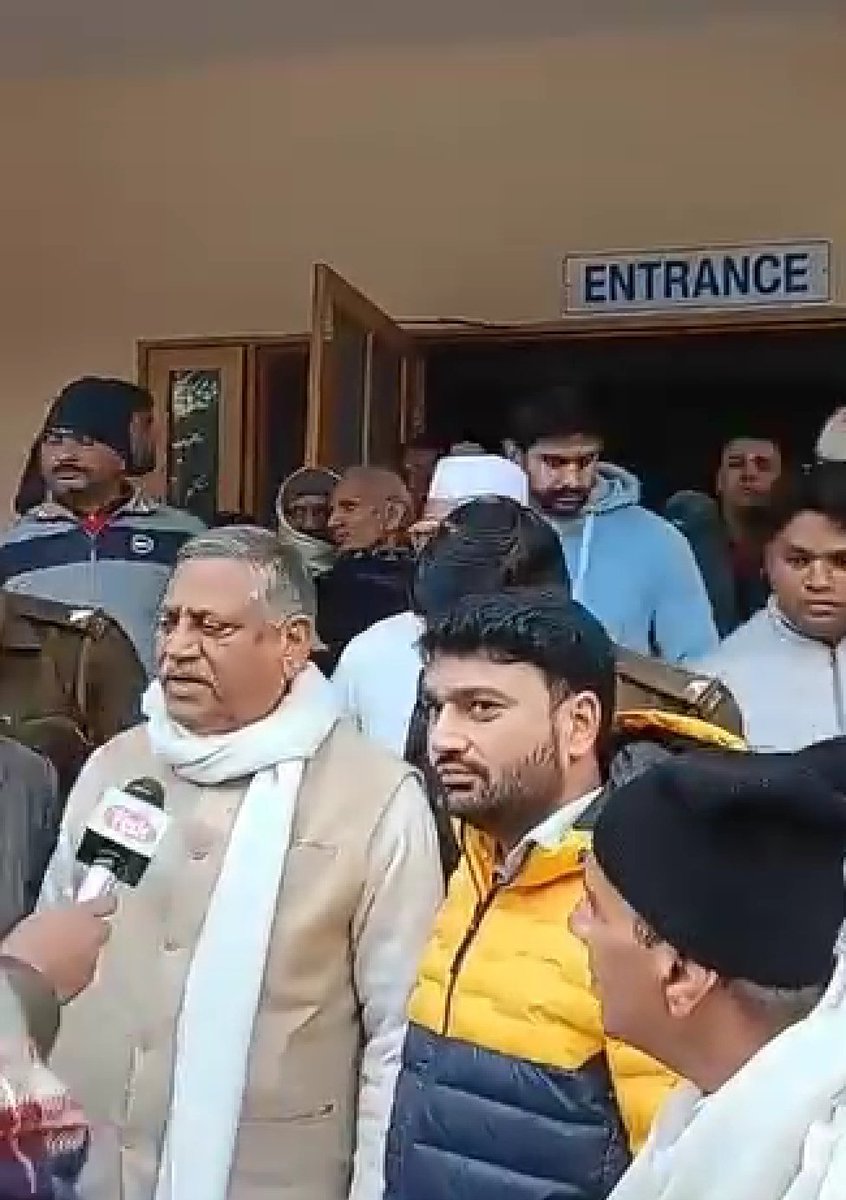 HarvSheoran's tweet photo. काँग्रेस के हरियाणा प्रदेश अध्यक्ष के रूप में श्री उदयभान जी ने जो सराहनीय कार्य किए उनके लिए उनका धन्यवाद व आगे भविष्य के लिए शुभकामनाएं
@RahulGandhi @DeependerSHooda @Dr_VisheshSingh @IYC @Yadvinder_Indri https://t.co/PoXY6lzGy2