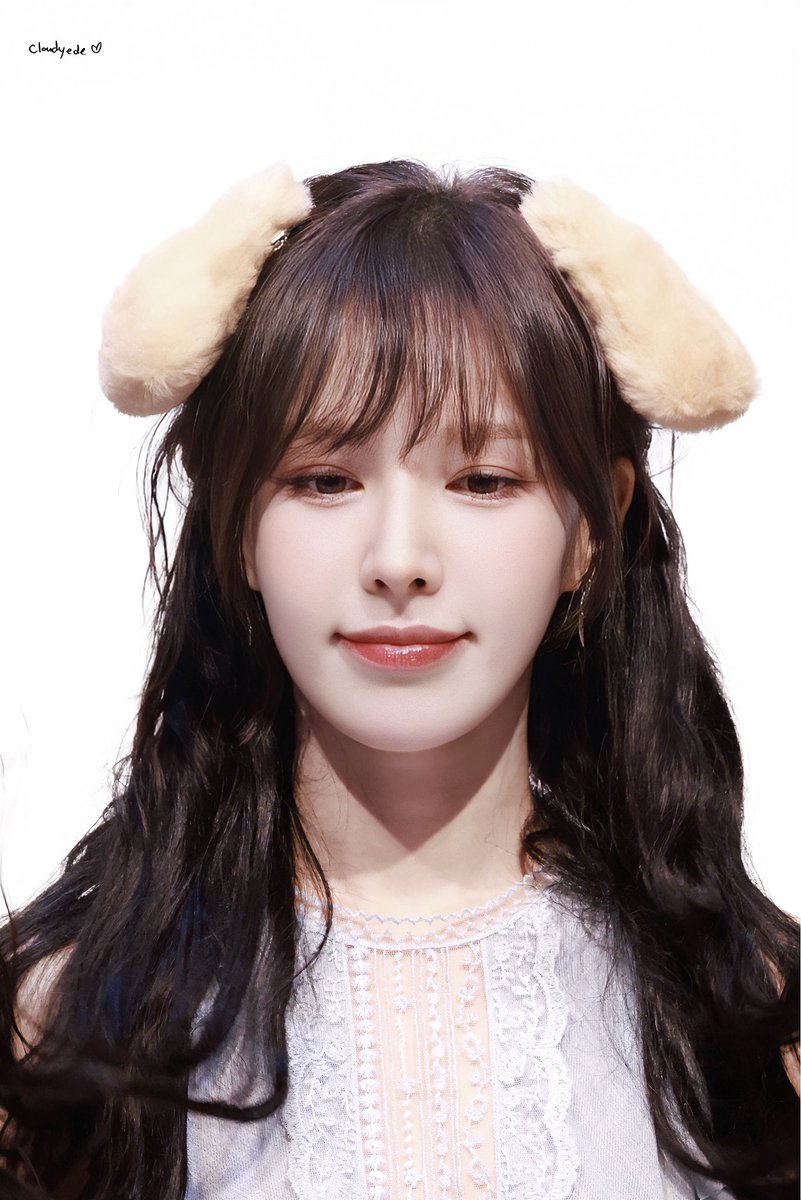cloudyede's tweet image. 250928 사운드웨이브 팬싸 sw fansign
🐶🥺😖🤧🫳🏻🤲🏻

#WENDY #RedVelvet #웬디 #레드벨벳