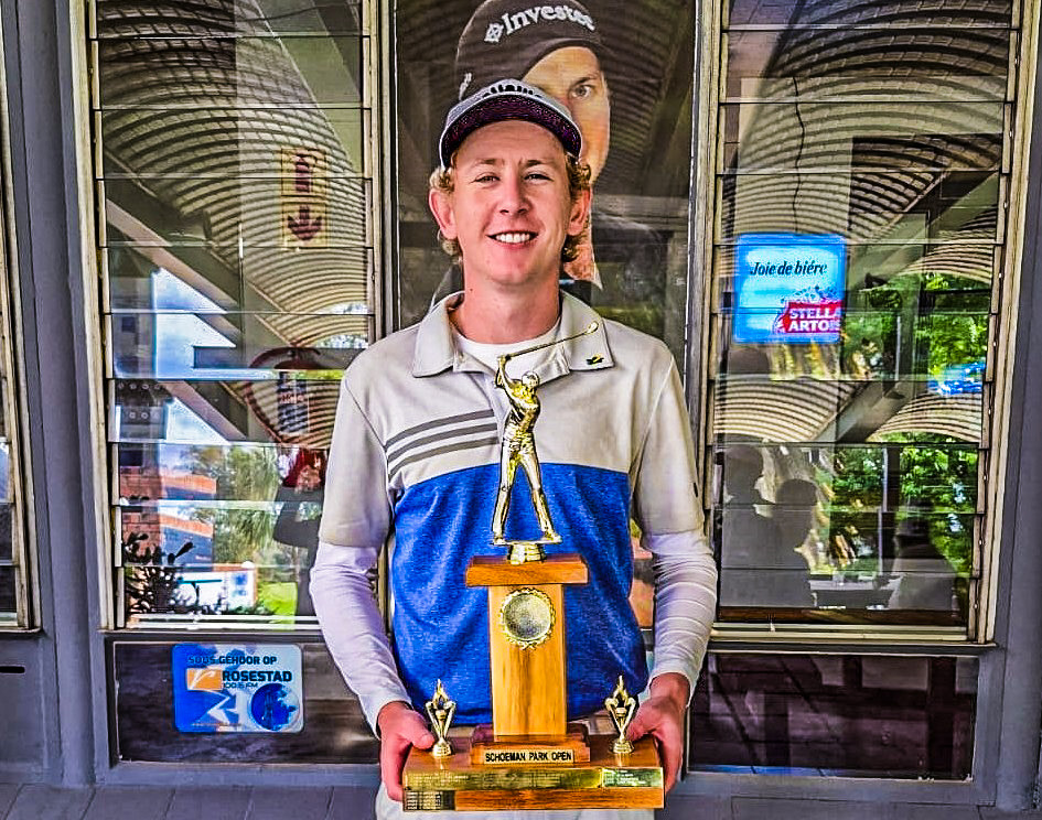 cutfsonline's tweet image. CUT Golf Captain Secures Prestigious Mangaung Open Victory

Jaco Anderson&apos;s triumph at such a prestigious event not only adds a significant accolade to his golfing career but highlights the calibre of athletes CUT has.

#ThinkingBeyond 

Read more:
cut.ac.za/news/cut-golf-…