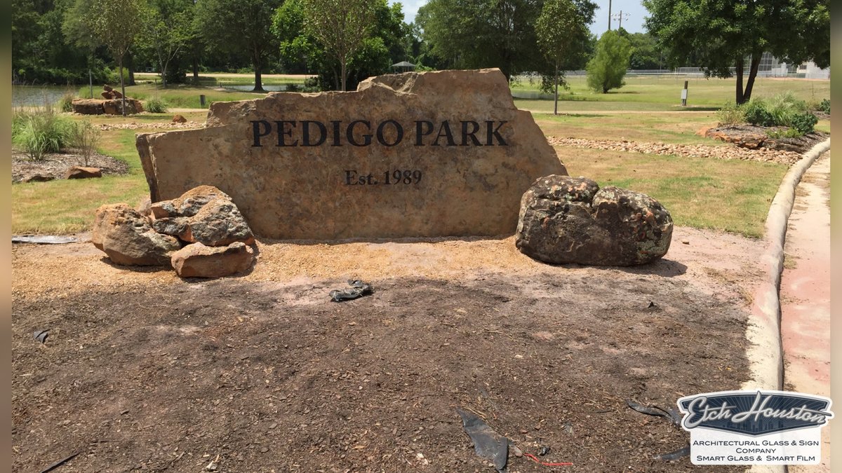 EtchHouston's tweet image. Your brand identity deserves to be set in stone. Our CNC and sandblast engraving techniques create stunning, durable monument and pylon signs that make a powerful first impression. etchhouston.com/news/when-the-… #Branding #BusinessSignage #MonumentSigns #EtchHouston