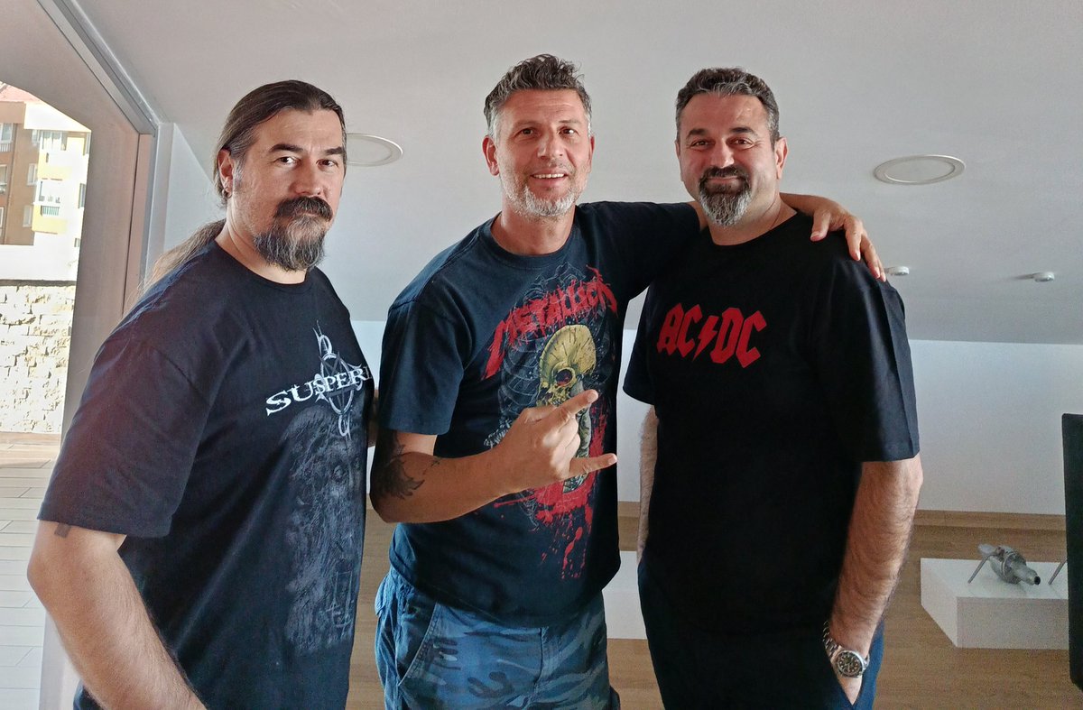 Bosphorus Metal Fest mimarları ; Bahadır Uludağlar ve İbrahim Karakurt ile çok faydalı şeyler konuştuk,bilgiler verdik🤟🏻 <a href="/ozzyonair_/">Ozzy</a> <a href="/RadyoMODnet/">RadyoMod.net</a> <a href="/BosphorusMetal/">BOSPHORUS METAL</a> #bosphorusmetalfest 
#ozzyiletürkcerock  
radyomod.net