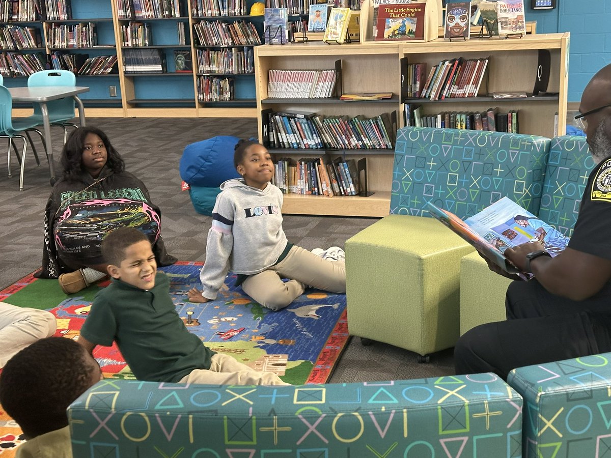 Fifth graders enjoyed listening to <a href="/APSPolice/">Atlanta Public Schools Police Department</a> read My Daddy is a Cowboy and having a mini lesson about Bill Pickett! 🤠<a href="/DrLWestManor1/">Dr Reginald Lawrence</a> <a href="/ib_manor/">West Manor IB</a> <a href="/APSMediaServ/">APS Media Services</a>