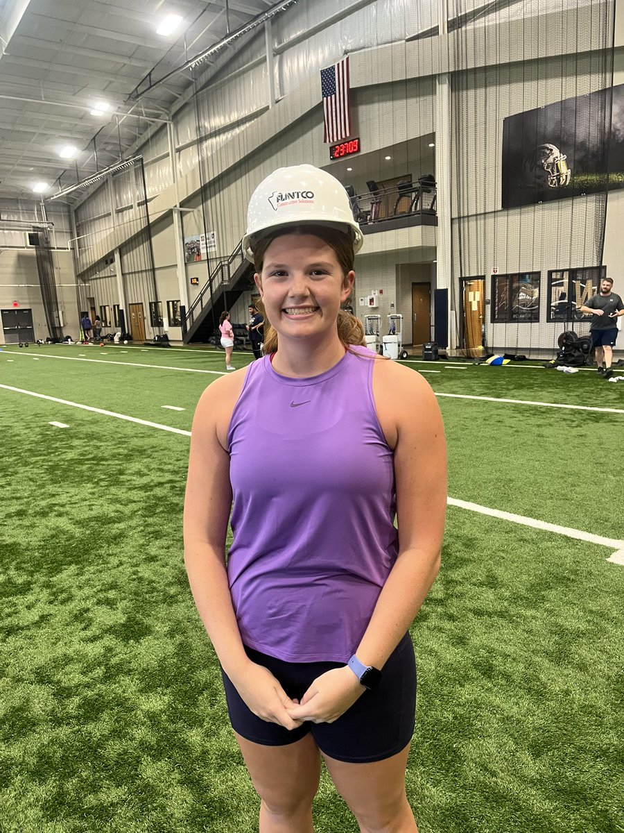 WEST_Track tweet media