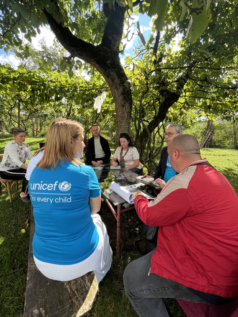 albania_unicef's tweet photo. 🌟Preparations for the #MICS 2025–26 survey are well underway!🌟
Today in Shëngjergj, #INSTAT DG & #UNICEFAlbania Rep. @himuratsahin joined field teams to discuss challenges & solutions.
💬 MICS is more than data, it's a journey to better understand the life of every child in 🇦🇱. https://t.co/88znmnYHYC