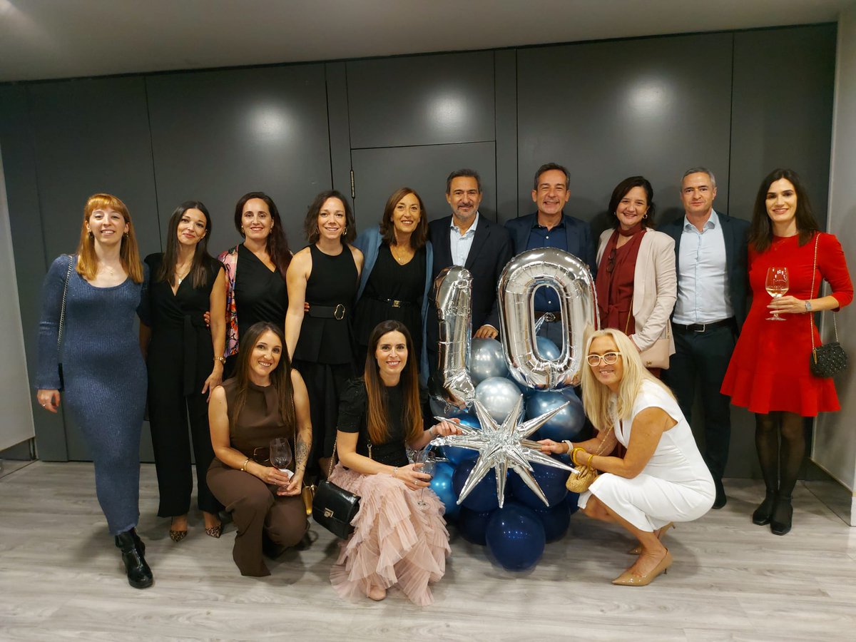 Feliz de haber podido acompañar a la Dra. Martínez y a su equipo en el décimo aniversario de IVI Pamplona. Una década de ciencia y compromiso con las pacientes. Gracias a todo el equipo que lo hace posible cada día. @iviclinics