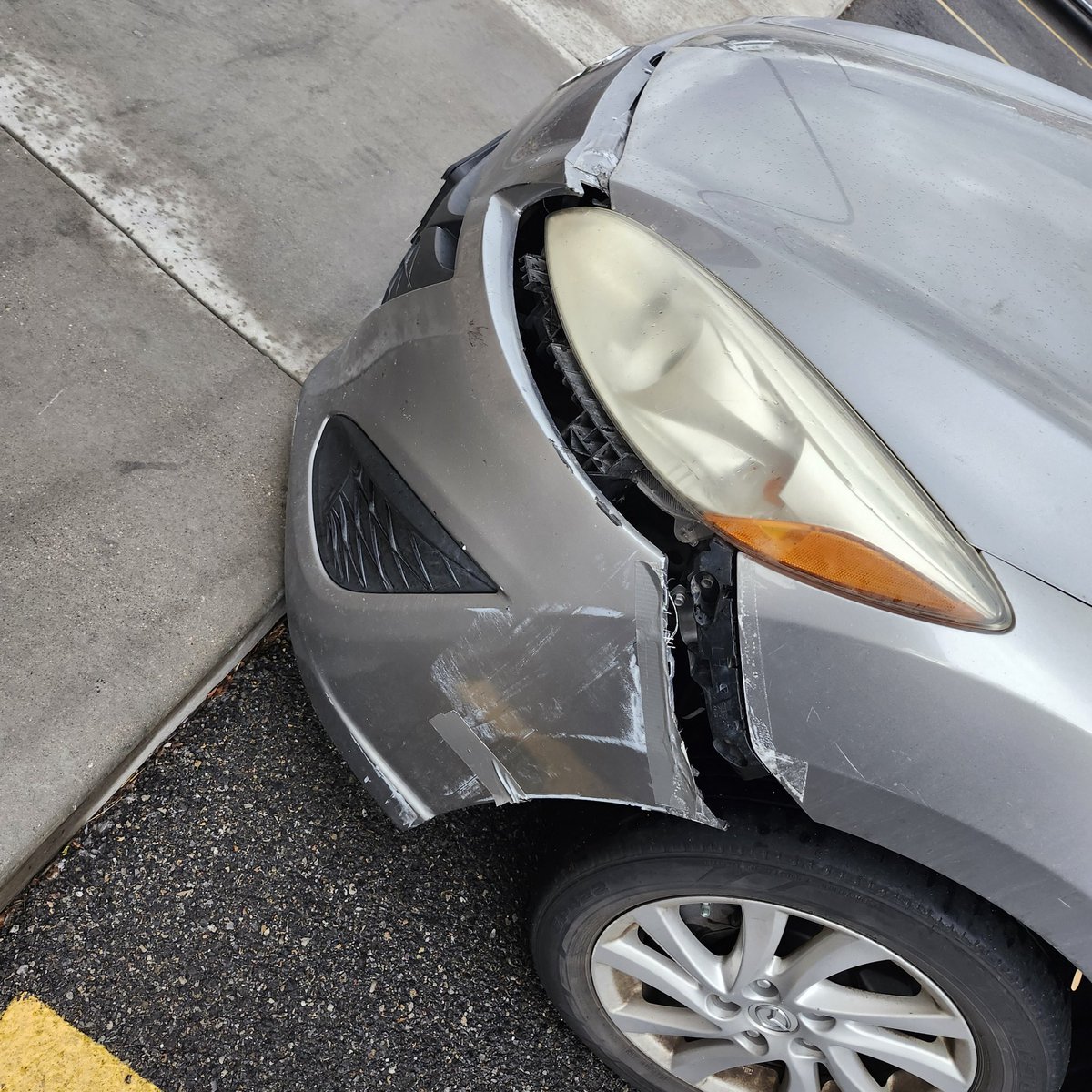 GhostCEOGamer's tweet image. #dadlife maybe 🤔 i need some duck tape #notacarguy #idriveaminivan #dad but #carsarecool