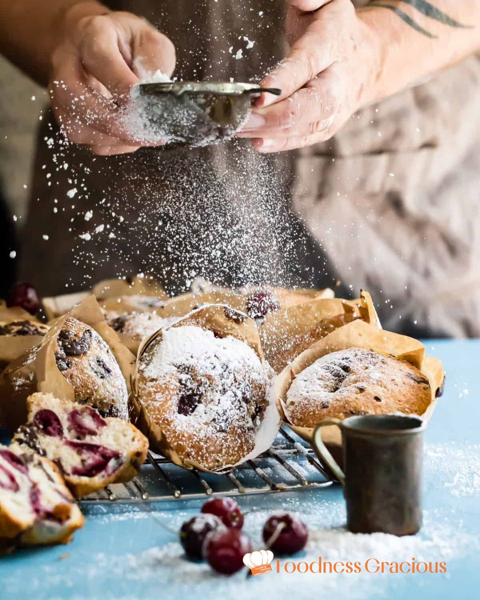 Breakfast meets indulgence → Cherry Muffins with Dark Chocolate Chunks 🧁
Recipe: foodnessgracious.com/recipes/chocol…

👉 Muffins or pancakes—what’s your pick?

#BreakfastGoals #MuffinLove #FoodnessGracious