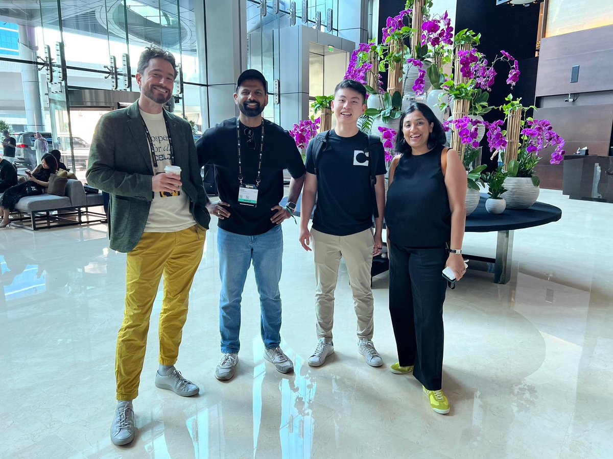 Last day at <a href="/Celo/">Celo.eth/acc 🦇 🌳</a> 🌱💚

It’s been an incredible journey over 5 years across a bunch of roles, wrapping up as Head of Growth. 

Grateful to the founders <a href="/RegenRene/">Rene ◘</a> <a href="/marek_/">marek.celo.eth 🦇🌳</a>, the team, and the many projects and partners I got to work with, build alongside and learn from.

I’ll still