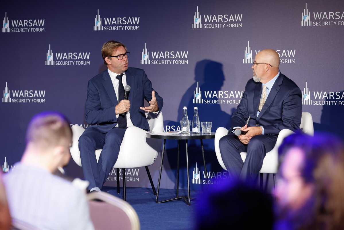 WarsawForum's tweet image. Nate Vance - U.S. Marine who, following Russia’s full-scale invasion in 2022, spent three years fighting on the frontlines alongside Ukrainian forces – joining us today at #WSF2025.
#DividedWeFall