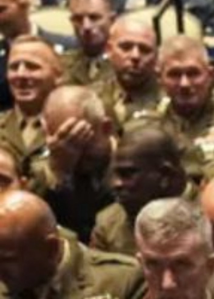 <a href="/gtconway3d/">George Conway 👊🇺🇸🔥</a> We are all this guy