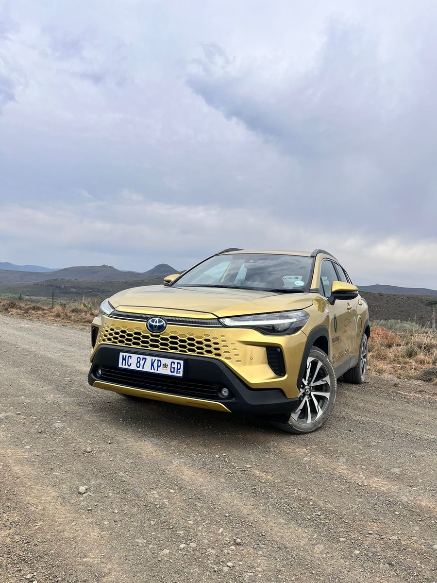 ToyotaSA's tweet photo. Road trip practicality?
From a kick-sensor boot that opens hands-free to in-car tech that keeps you seamlessly synced to every moment. The Toyota Corolla Cross Hybrid makes every trip effortless #NEVRoadTrip2025 #EscapingTheNoise #naamsa90 #FilledWithLife #TowardsCarbonNeutrality https://t.co/KyuBXvqzFn