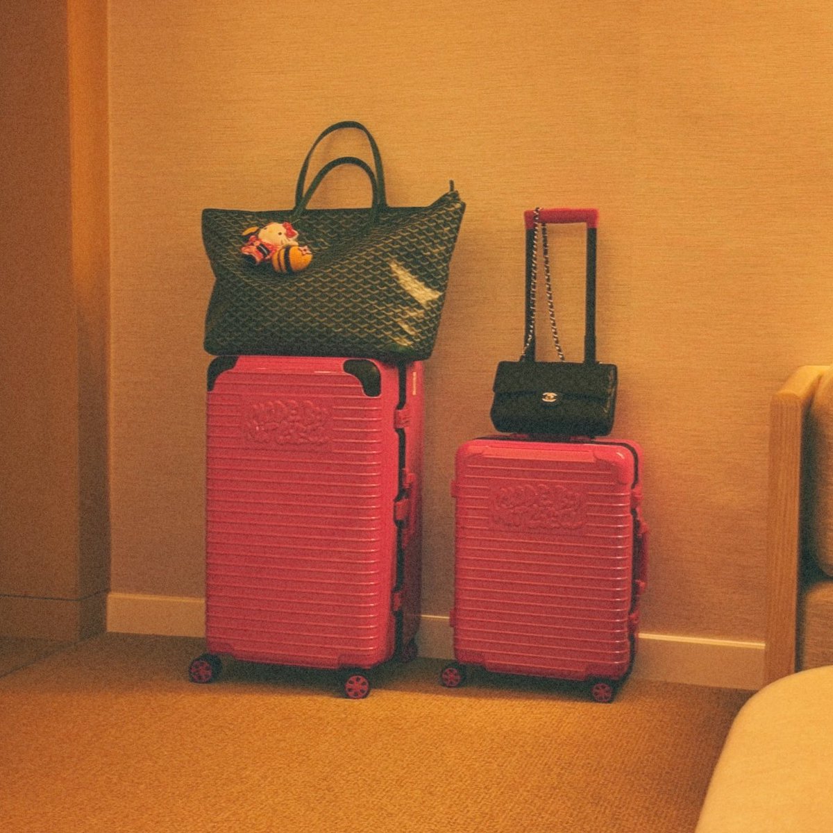 Saweetie's tweet image. Singapore 🛩️💫