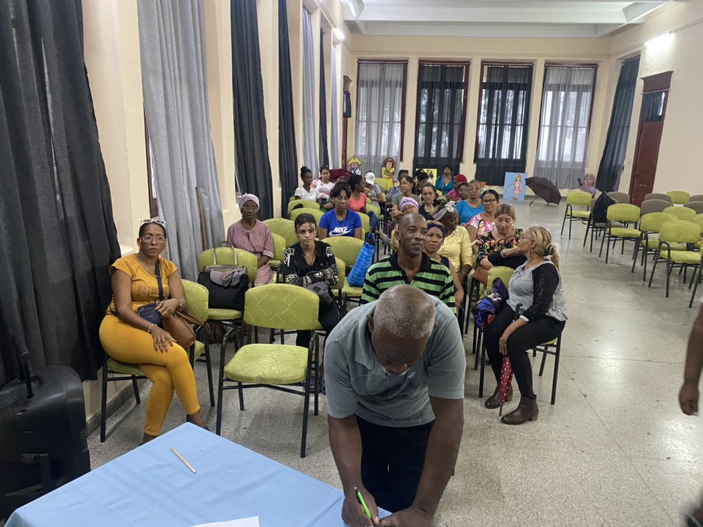 Nuestro compromiso con el hermana República Bolivariana de Venezuela. Cuba y Venezuela unidas por la Historia. #TenemosMemoria #CubaconVenezuela #dpgstgo #CubaMined