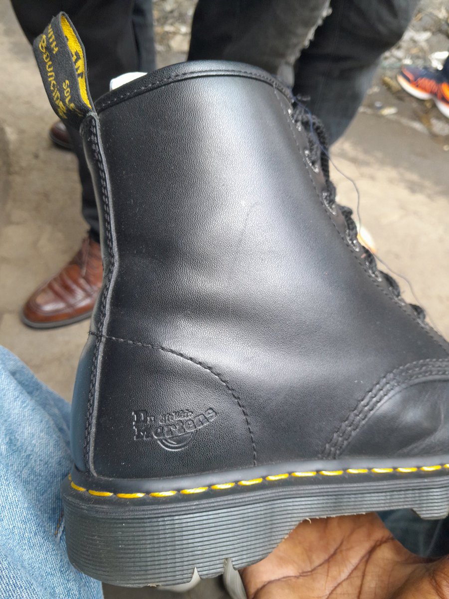 g8saint's tweet photo. dr Martins 
Size 42
Ksh4000 
#mtumbanasisi https://t.co/uTcoA0O6r1