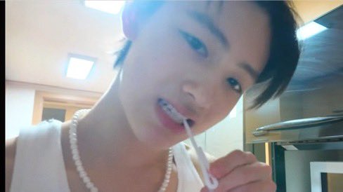 my09boys's tweet photo. 이쁘니야 https://t.co/u1TaQZqAYd