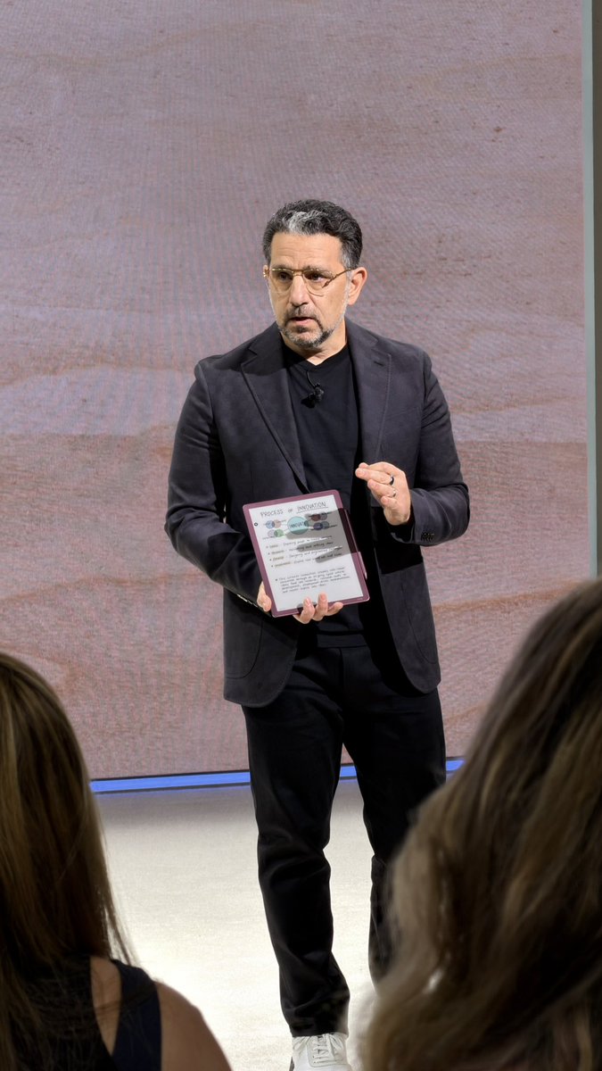 GadgetsBoy's tweet image. New Kindles #AmazonEvent