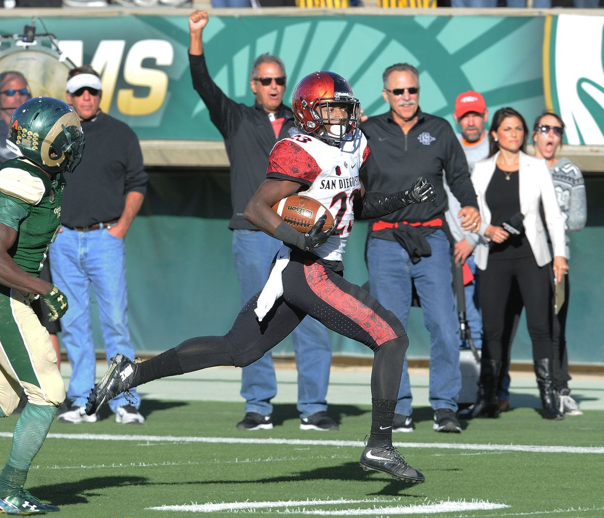 Tom Ables Aztec for Life (@tomables) on Twitter photo Donny Hageman kicked a 54-yd FG at the end of the 1st half to give the Aztecs a 13-10 lead at Colorado State in 2015. 2nd half was all Aztecs. DJ Pumphrey scored 2 TDs (3 total), Damontae Kazee had a 55-yd pick-6. Aztecs won 41-17. #GoAztecs #AztecForLife #788andCounting <a href="/AztecFB/">San Diego State Football</a> Donny Hageman kicked a 54-yd FG at the end of the 1st half to give the Aztecs a 13-10 lead at Colorado State in 2015. 2nd half was all Aztecs. DJ Pumphrey scored 2 TDs (3 total), Damontae Kazee had a 55-yd pick-6. Aztecs won 41-17. #GoAztecs #AztecForLife #788andCounting <a href="/AztecFB/">San Diego State Football</a>
