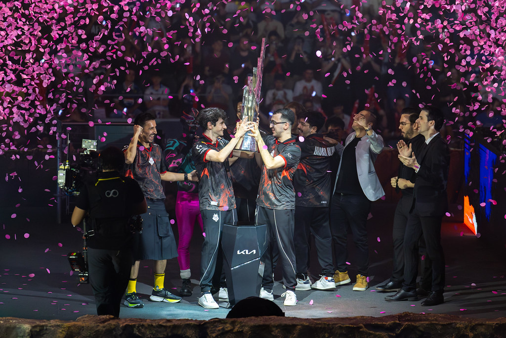 my favorite pictures of the boys from madrid look how happy they are for each other 🖤❤️ #G2WIN #G2ARMY