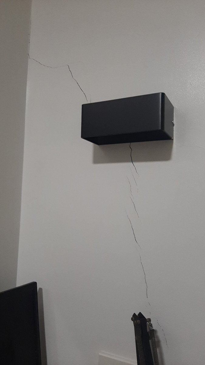 If that quake manages to this to my wall I cant imangine what a stronger one will do to the whole building im in... its scary cuz Im on the 4th floor of the building