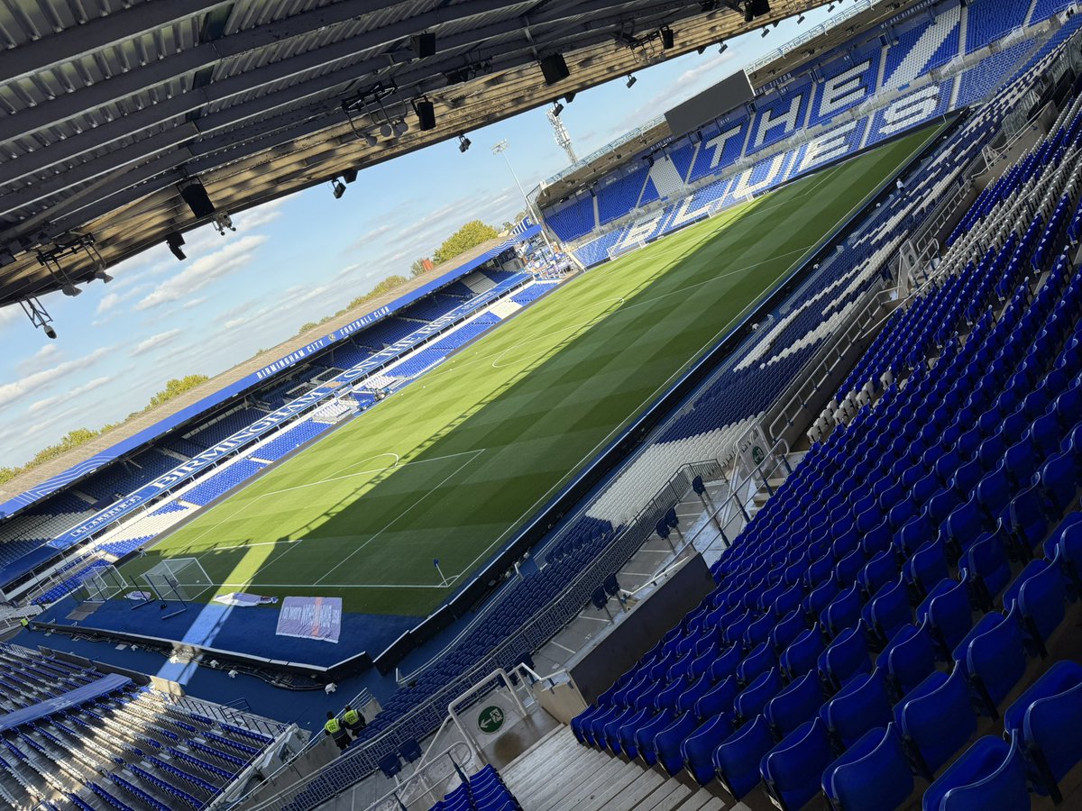 All set for tonight’s game , great shift by the lads 💪 <a href="/PaulMBrownhill/">paul</a> <a href="/CharlieLucas44/">Charlie Lucas</a>  <a href="/BCFC/">Birmingham City FC</a>