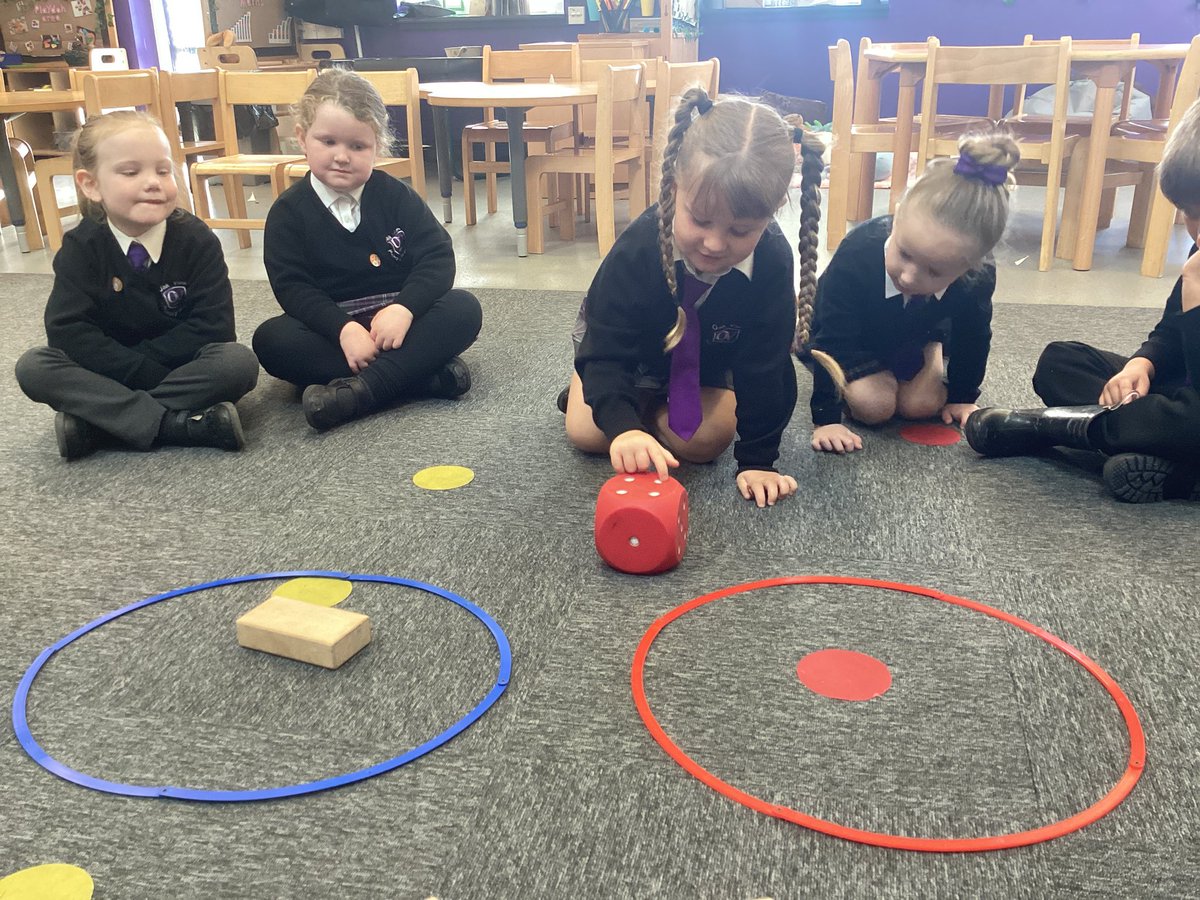 Oakviewacademy1's tweet image. Juniper Class had great fun learning about more or less! 🎲 The children rolled dice to see who had the most and fewest bricks — lots of excitement and great maths thinking! 🌟 #LearningIsFun #EarlyMaths #MoreOrLess @NWATrust @first4maths