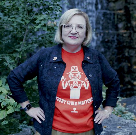 Today and every day, we acknowledge the atrocities committed at residential schools and commit to action for truth and reconciliation. We wear orange today because Every Child Matters. 
Read the statement: unifor.org/news/all-news/… #NDTR