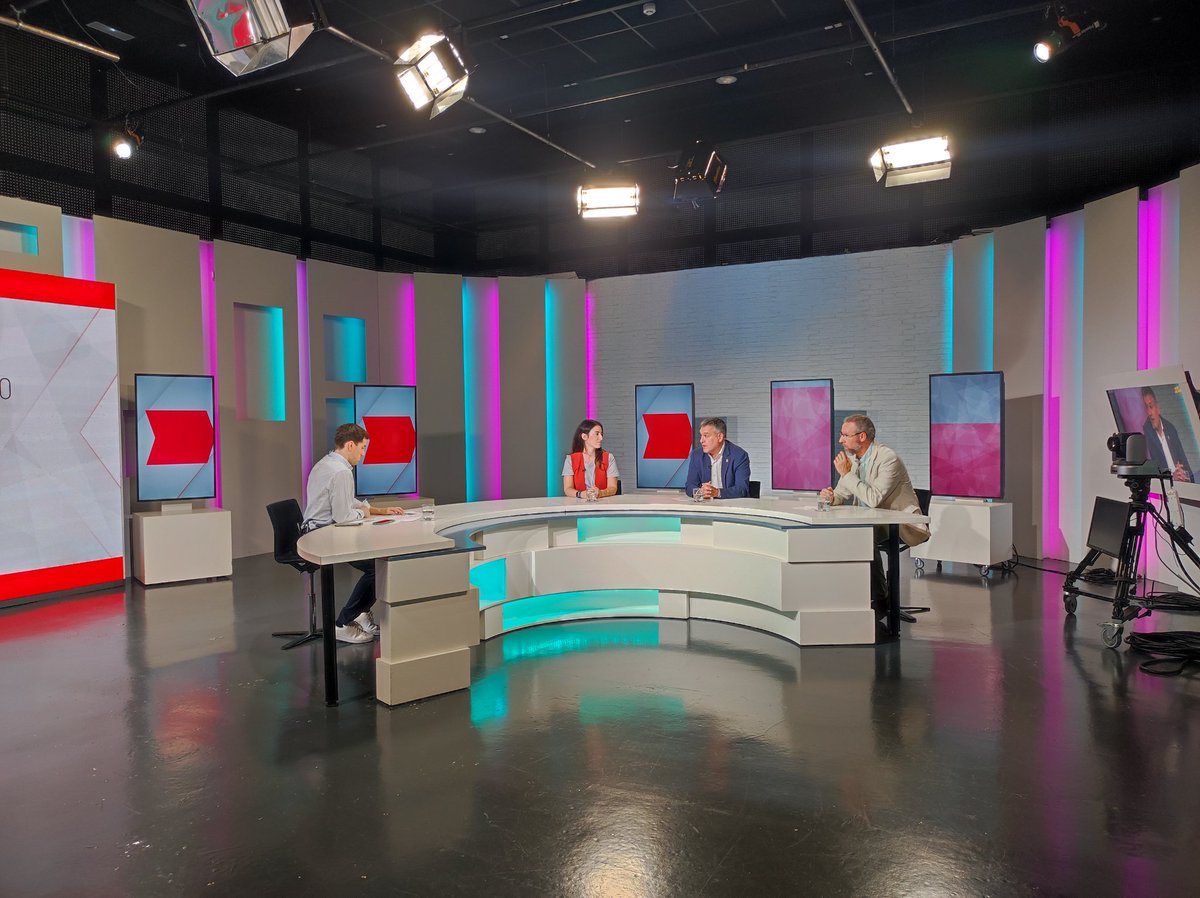ADItech's tweet image. 📽️ Vuelven los #EspacioSINAI en @NavarraTV por todo lo alto!

Hoy hablamos del Ciclo ADItech de Cine y Ciencia que estrenó el pasado sábado su 7ª edición.

👉 4 sesiones que se proyectarán en Civivox Condestable gracias a la colaboración con la @FilmoNavarra
