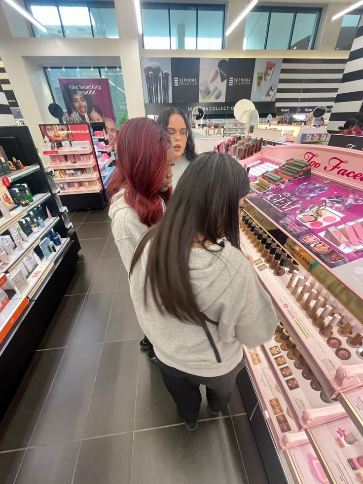ElizabethLibson's tweet image. Beauty shopping 🛒🛍️😅