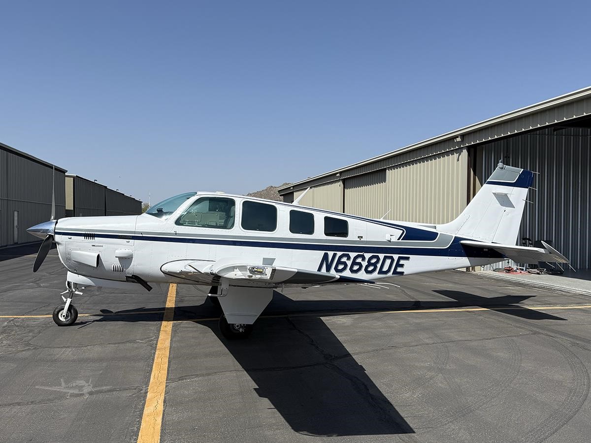 Controller's tweet image. 1983 BEECHCRAFT B36TC BONANZA
Click here to view: 
🔗 ow.ly/SAcF50X4mB8

This bird is meticulously maintained and flown regularly with some recent major Garmin upgrades  and more!

🕰️ 5860 TT
🕰️ 1605 SMOH Engine
✅ Custom Interior
✨ Always hangared