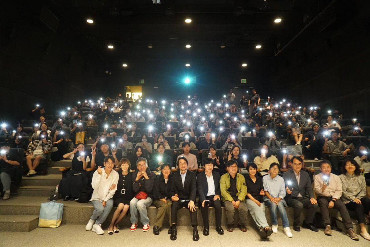 명필름 tweet media