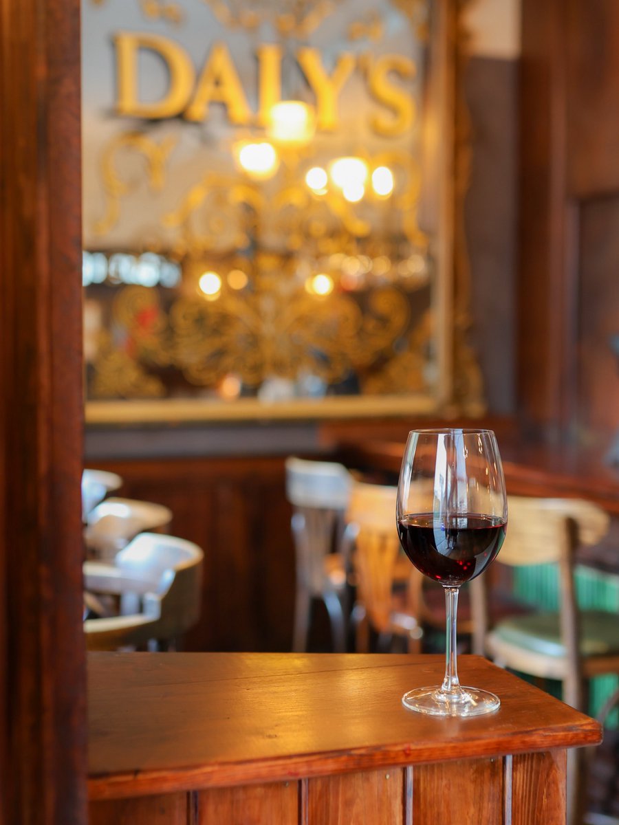 DalysWine's tweet image. Work’s done. It’s officially wine o’clock 🍷😎

#wineoclock🍷 #afterworkvibes #redwine #winelovers❤️ #londonwinebar #londonbeerhall #strandlondon