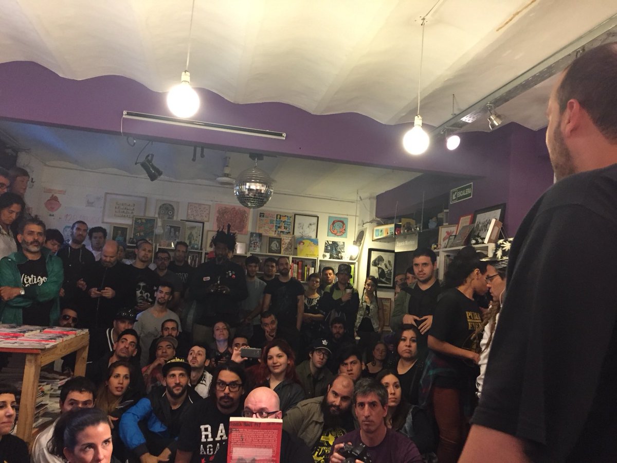 MrChuckD's tweet image. The Bars are Beyond… Fight The Power lecture book release en espanol . Buenos Aires Argentina courtesy ⁦@diafarorg⁩