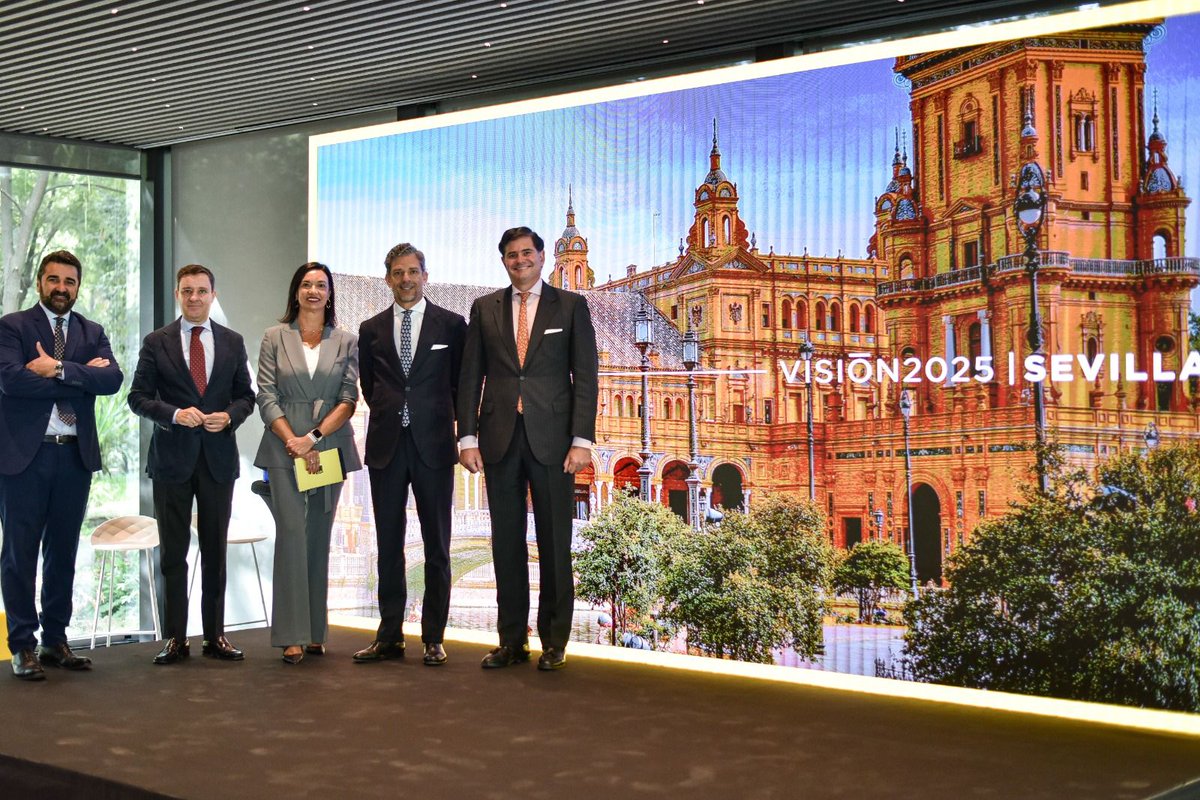 El Informe Visión 2025 de <a href="/Savills/">Savills</a> consolida #Sevilla como referente inmobiliario.

El informe destaca datos, innovación y sostenibilidad como pilares y la colaboración público-privada para un crecimiento ordenado y sostenible.