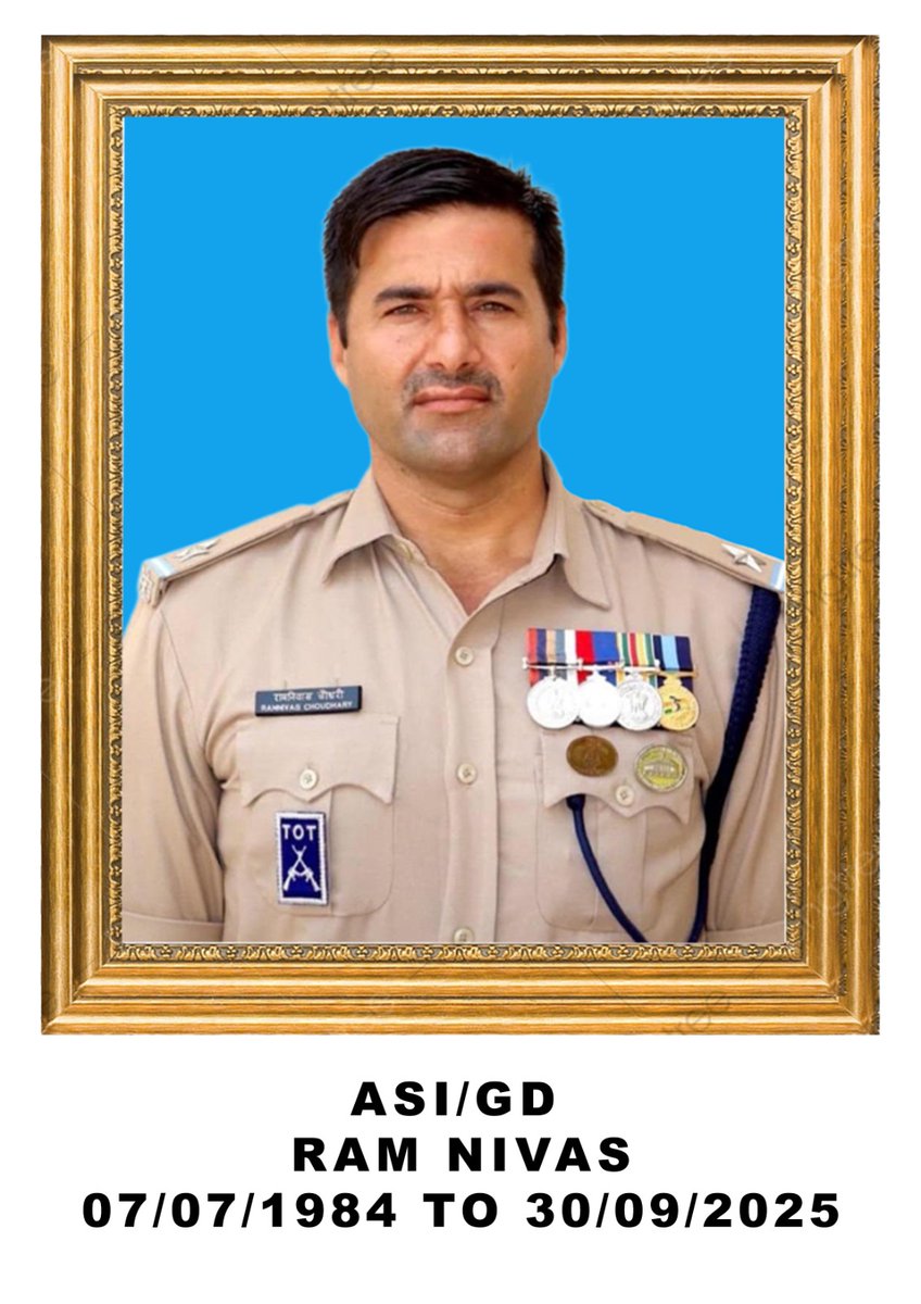 Shri <a href="/gpsinghips/">GP Singh</a>, DG #CRPF, along with senior officers and personnel, paid homage to ASI/GD Ram Nivas of ISA Mount Abu, who sustained injuries during a field firing exercise in Neemuch on 26.09.2025 and breathed his last today at AIIMS, New Delhi.

#CRPF stands firmly with the