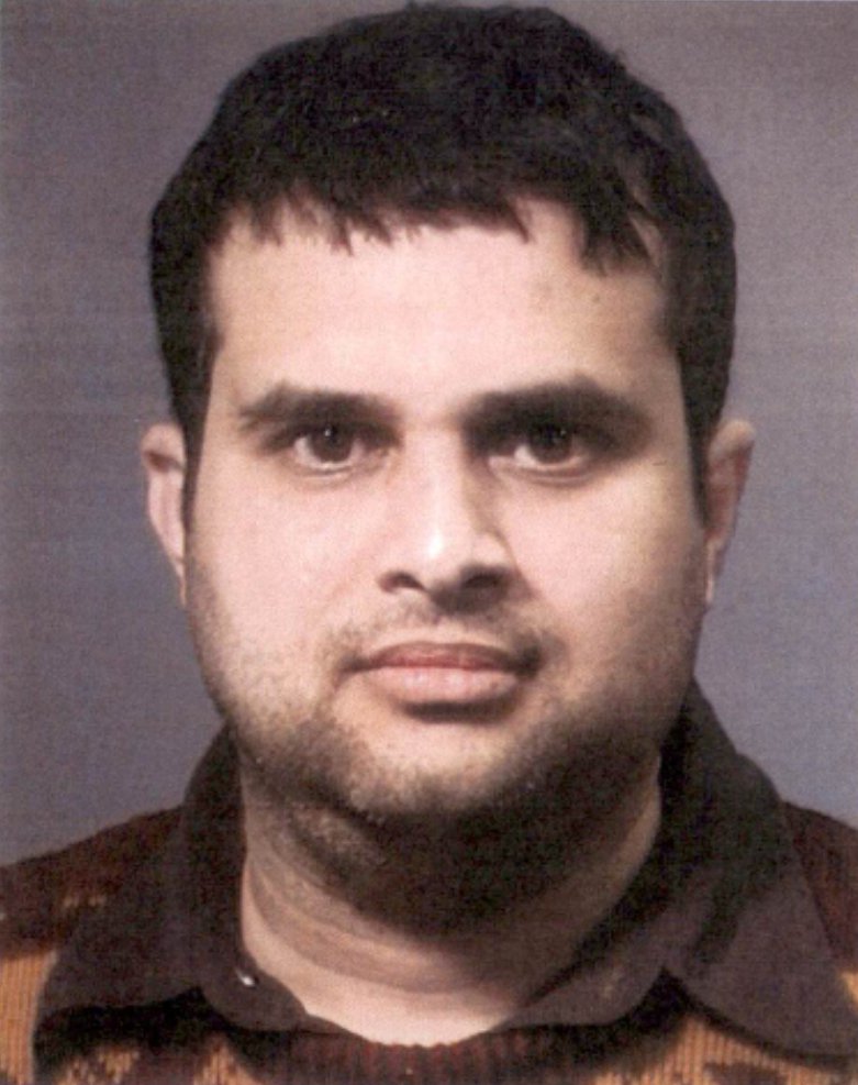 NassauDA's tweet image. DA Donnelly announced that Ganesh Shenoy, a citizen of India, was extradited to Nassau County to face indictment charges for a 2005 crash that killed a 44-year-old father and husband. The extradition marks the first from India to the U.S. since 2017.
nassauda.org/CivicAlerts.as…