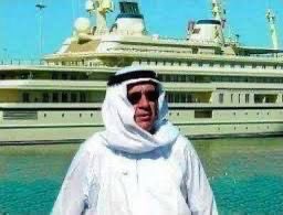 Aïda Llauradó 🇵🇸 (@aidallaurado) on Twitter photo Sr. Albiol, no és digne d’un alcalde de #Badalona ridiculitzar la #Flotilla que arrisca la vida denunciant el genocidi a #Gaza. Això diu molt de la seva falta d'humanitat.
...I encara menys quan l’hem vist vestit de ‘jeque’ àrab a Oman. 🤦♀️
<a href="/GazaFFlotilla/">Freedom Flotilla Coalition</a> 🇵🇸 vs Creuer 🚢 Sr. Albiol, no és digne d’un alcalde de #Badalona ridiculitzar la #Flotilla que arrisca la vida denunciant el genocidi a #Gaza. Això diu molt de la seva falta d'humanitat.
...I encara menys quan l’hem vist vestit de ‘jeque’ àrab a Oman. 🤦♀️
<a href="/GazaFFlotilla/">Freedom Flotilla Coalition</a> 🇵🇸 vs Creuer 🚢