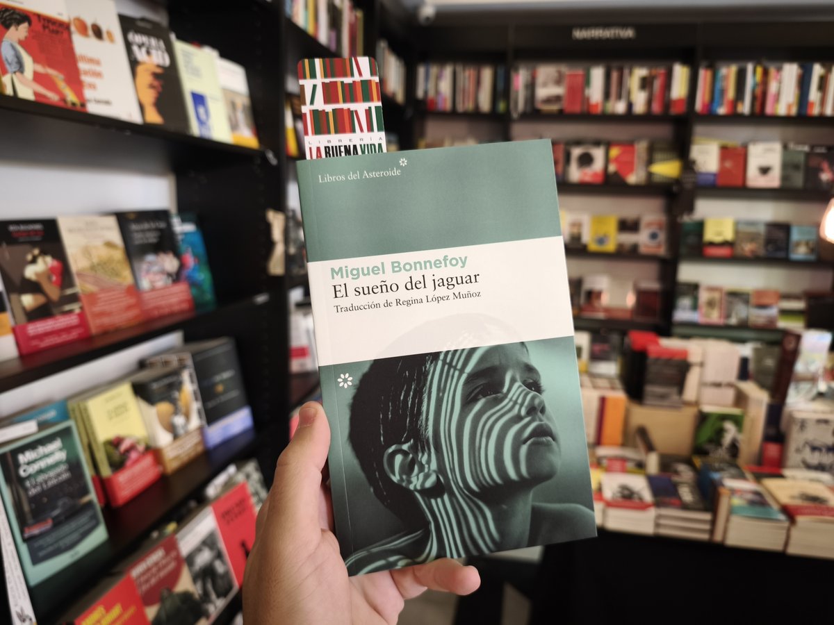 LaBuenaVidaLib's tweet image. "Una novela de imaginación inagotable y de carácter épico que recrea un mundo en movimiento constante".

acortar.link/2DBq0N

'El sueño del jaguar', de Miguel Bonnefoy, con traducción de Regina López Muñoz, en @@LibrosAsteroide.

#libreríasdemadrid #libreríasindependientes