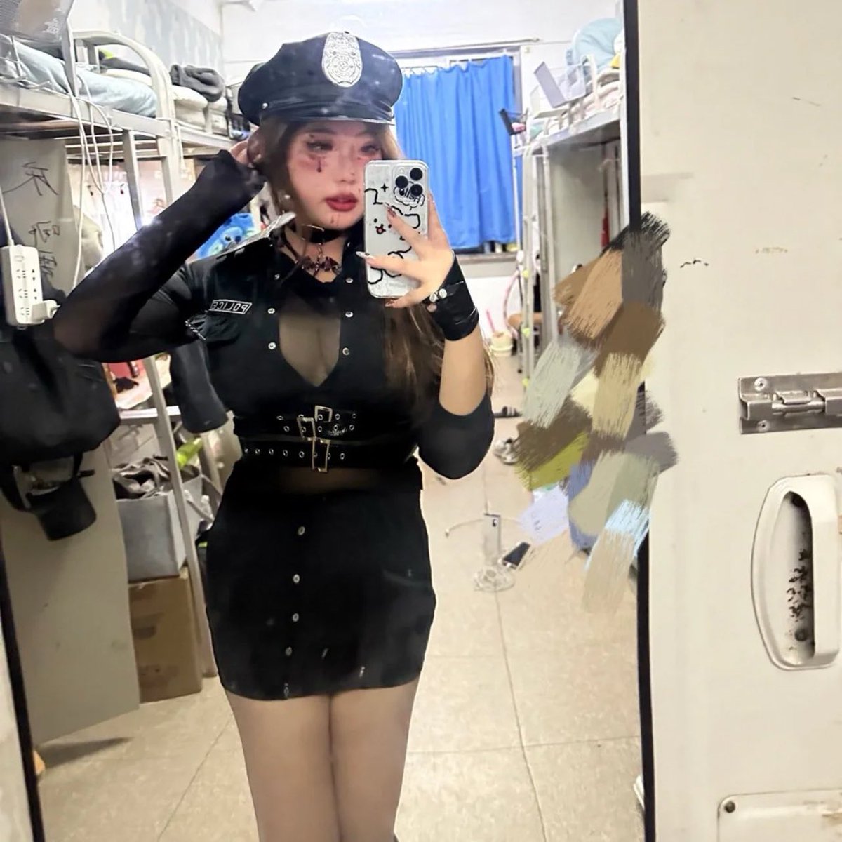 舍友都出去吃大肉棒了嘛。 #cosplayer  #女大学生 #小狗m #反差婊的生活日常  #BBW #大雷  #调教骚狗sm