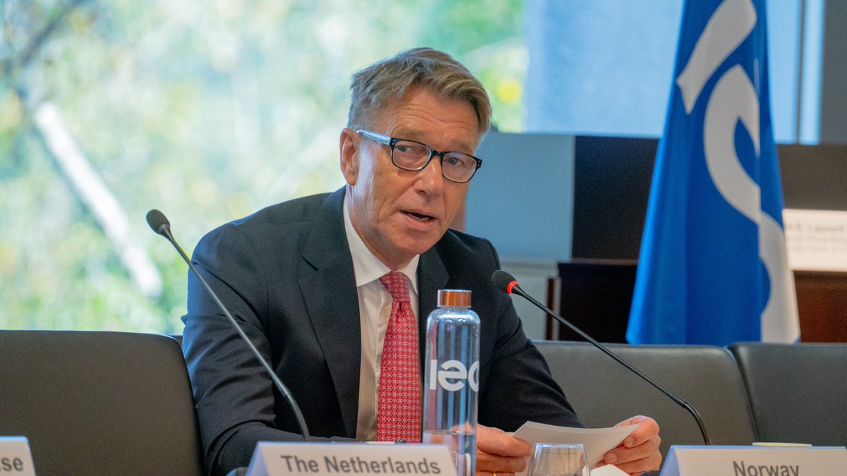 Today, Minister of Energy Terje Aasland participated at the High-Level Roundtable on «Strengthening Energy Infrastructure Resilience» by the <a href="/IEA/">International Energy Agency</a> in Paris. He highlighted the event as an important initiative for knowledge-sharing and learning from best practices 🙌