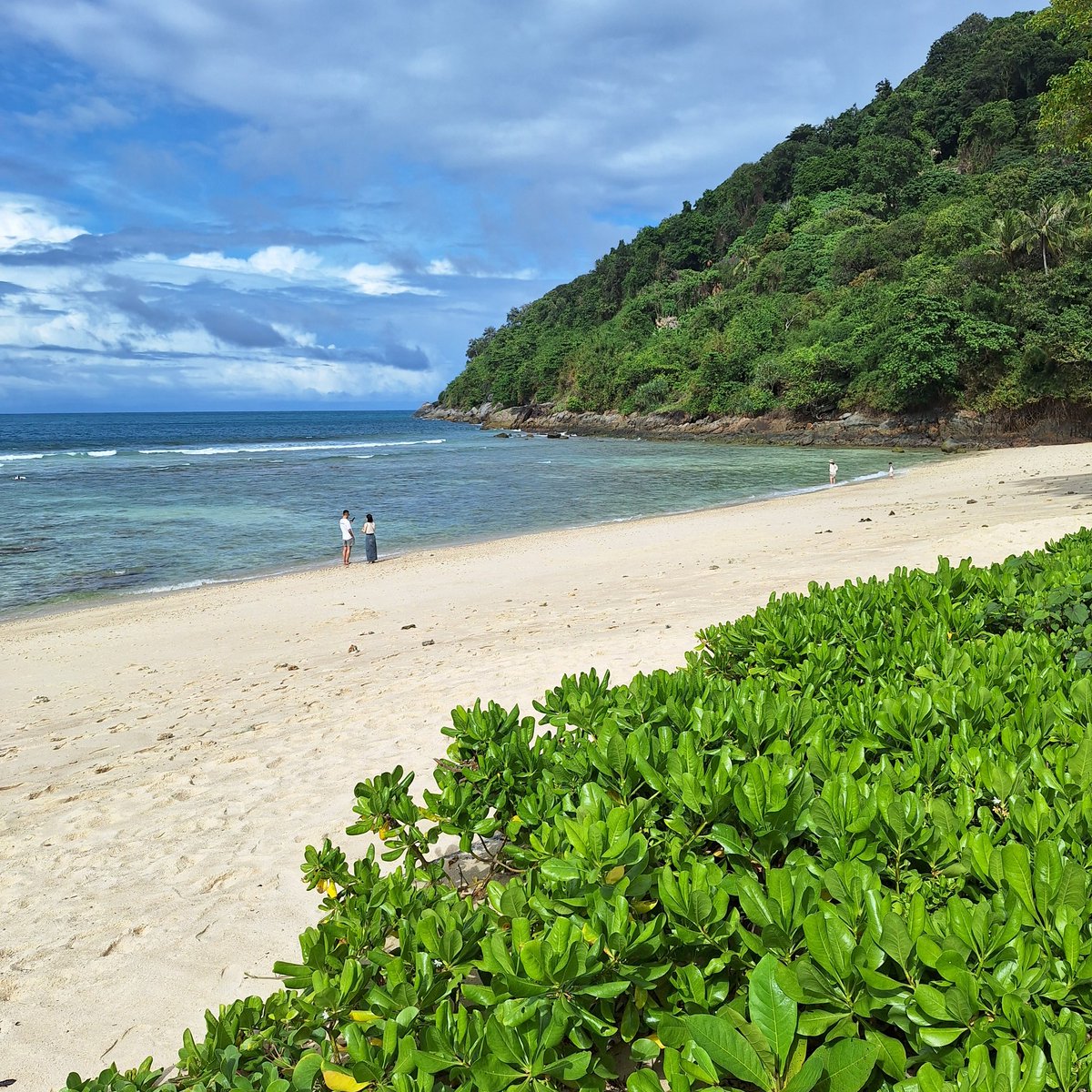 Margalso's tweet image. Thank you, @British_Airways holidays. had an absaloutly amazing time @Marriott Merlin Beach Phuket and excellent services yesterday on @qatarairways, especially special assistance.