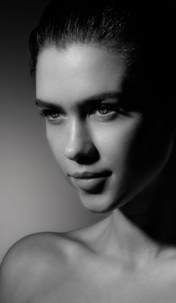 If she dared just one look...