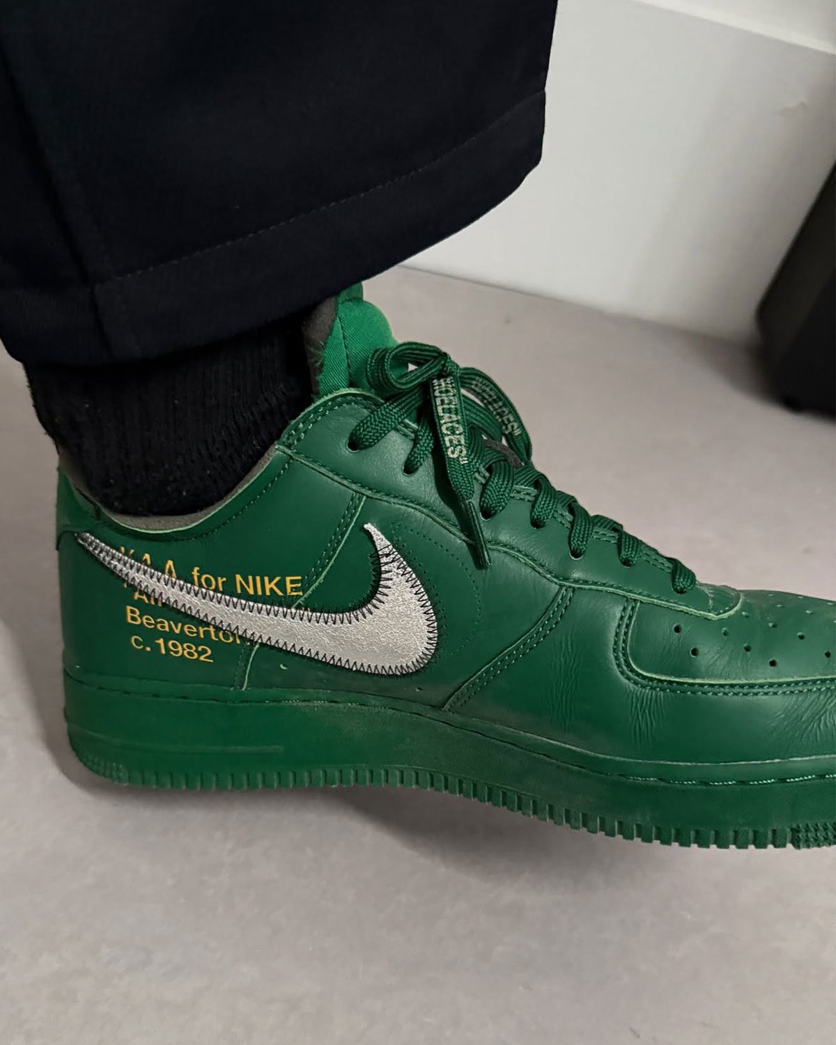 最安値　ヴァージル・アブロー× Nike  「Something's Off」 最安値 ヴァージル・アブロー× Nike 「Something's Off