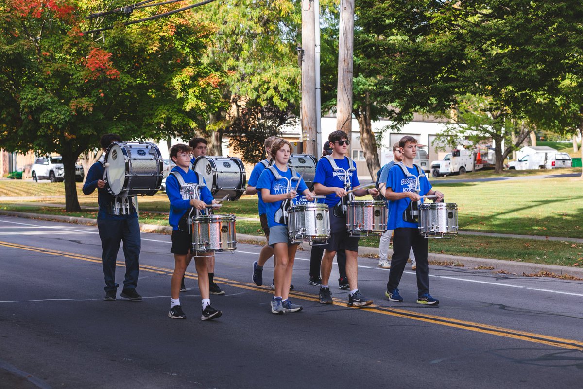 🎉 HOMECOMING PARADE PICS! 🎉
The weather was perfect for Saturday morning's Homecoming Parade. And the class floats were amazing! Thanks so much to everyone who came out to watch the parade and participated in making this event so much fun. Great job, Bloomfield! 
#BCSPROUD
