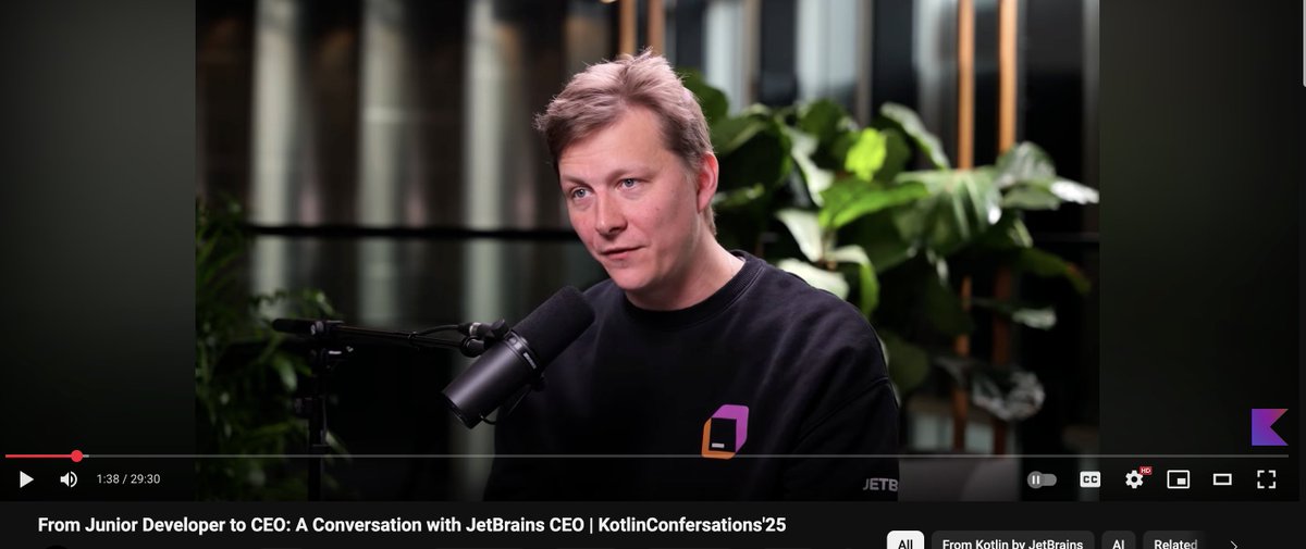 codewithburakk's tweet image. JetBrains CEO’su şirkete junior developer olarak girmiş, IntelliJ’de global search geliştirmiş, principal engineer, ve 12 yıl sonra aynı şirkette CEO olmuş. Harika bir podcast.